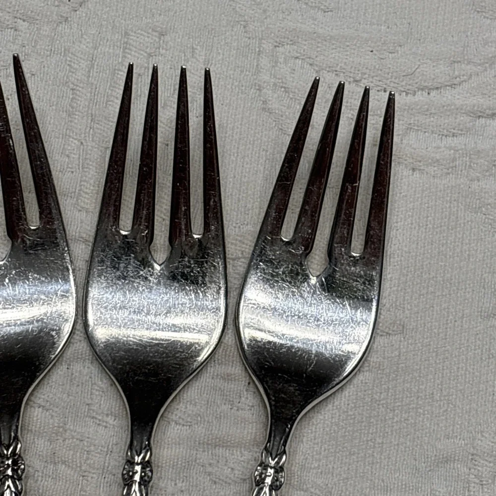 1965 GARLAND 1847 Rogers Bros IS Slotted 4 Salad Forks Silver Plate Flatware